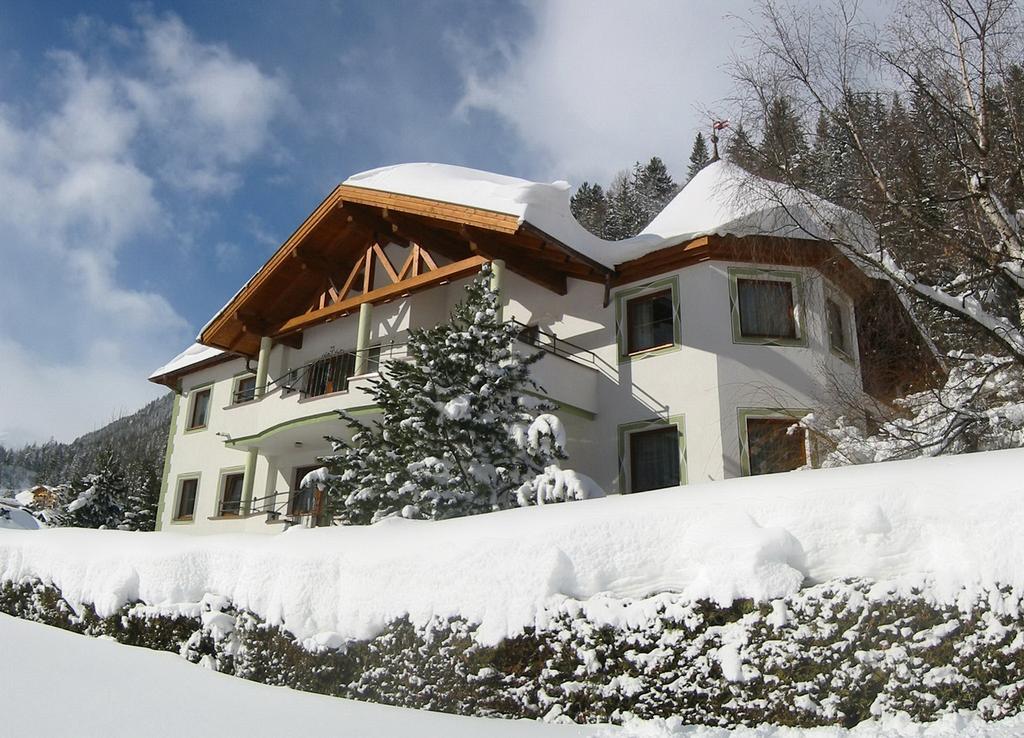 Hotel Diana à Pettneu am Arlberg Extérieur photo