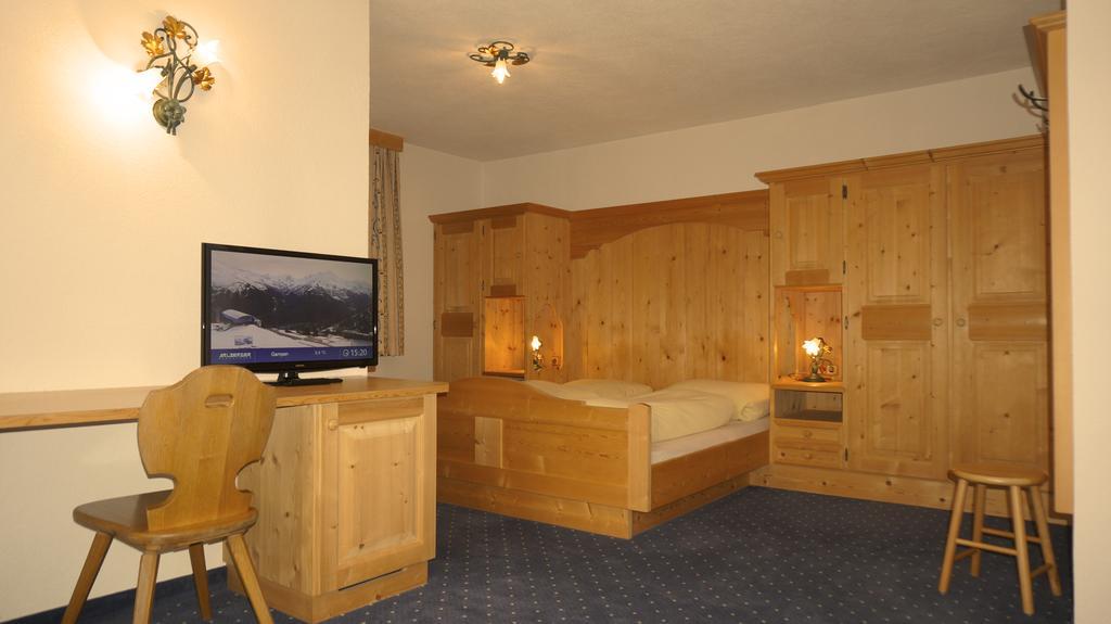 Hotel Diana à Pettneu am Arlberg Extérieur photo