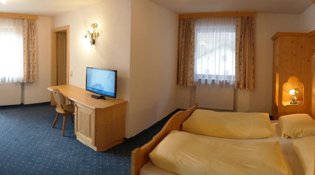 Hotel Diana à Pettneu am Arlberg Extérieur photo