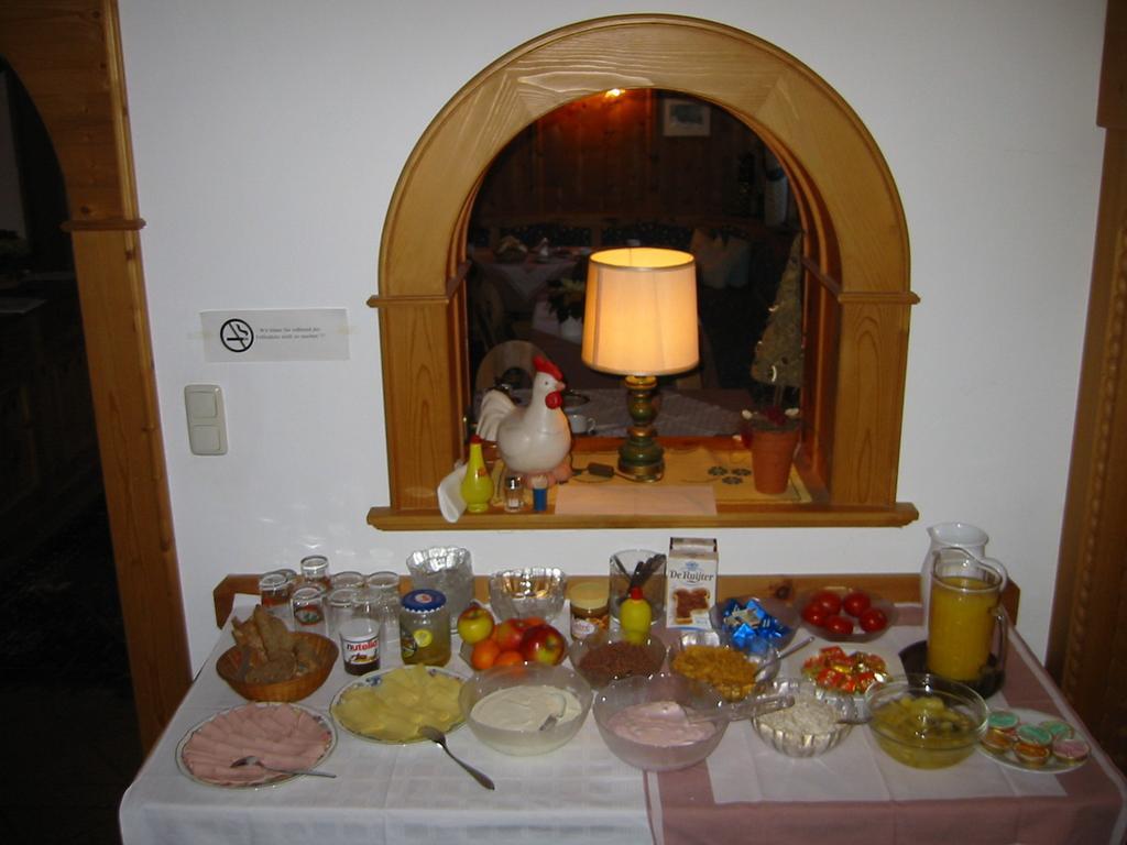 Hotel Diana à Pettneu am Arlberg Extérieur photo