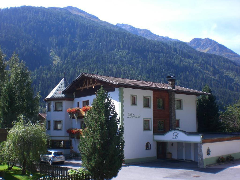 Hotel Diana à Pettneu am Arlberg Extérieur photo